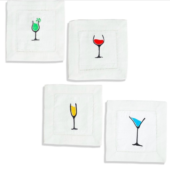 Fantastic embroidered  cocktail napkins! Brand new without tags. Set of 4. - Picture 3 of 3